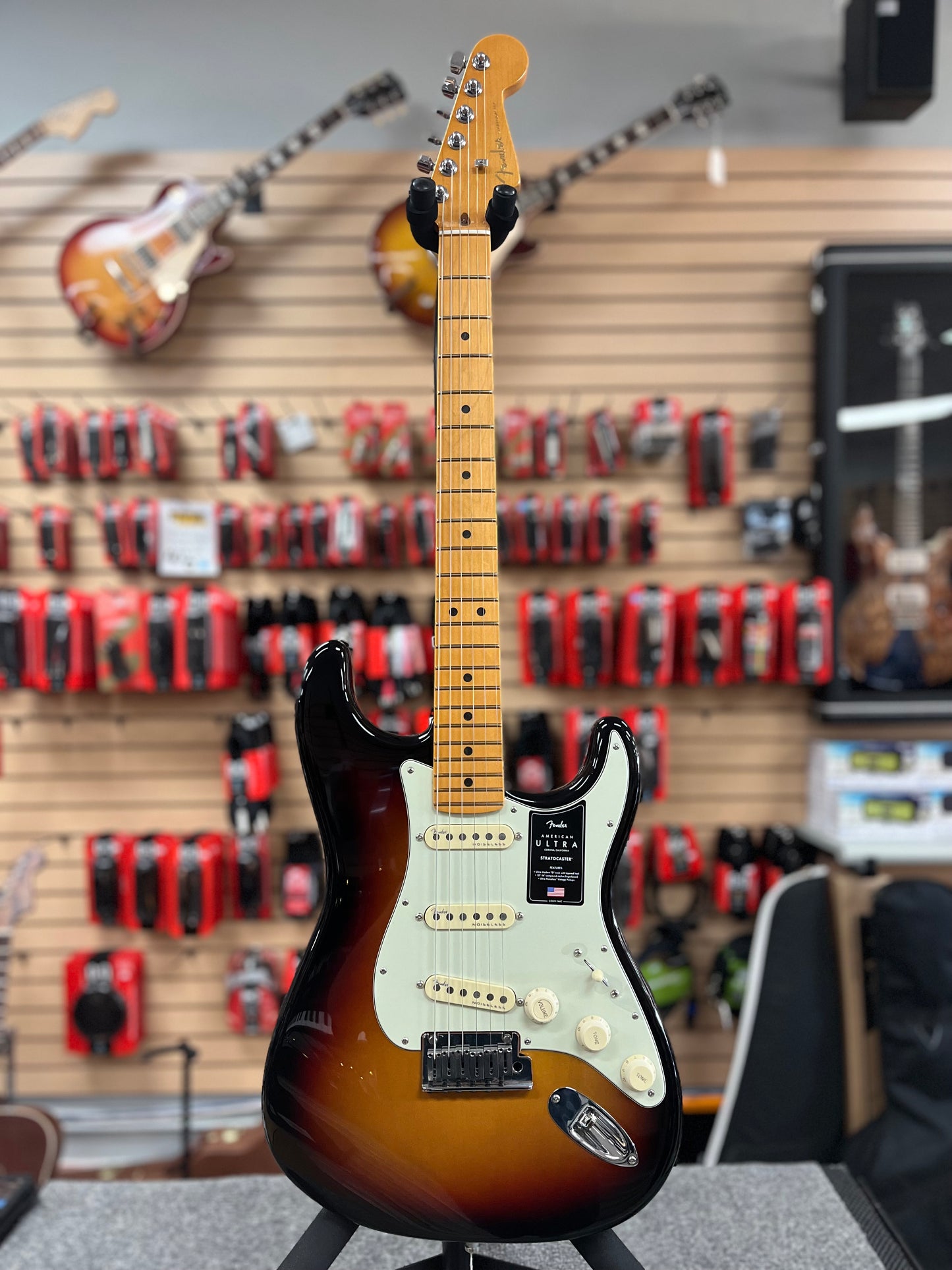 Fender American Ultra Stratocaster - Ultraburst